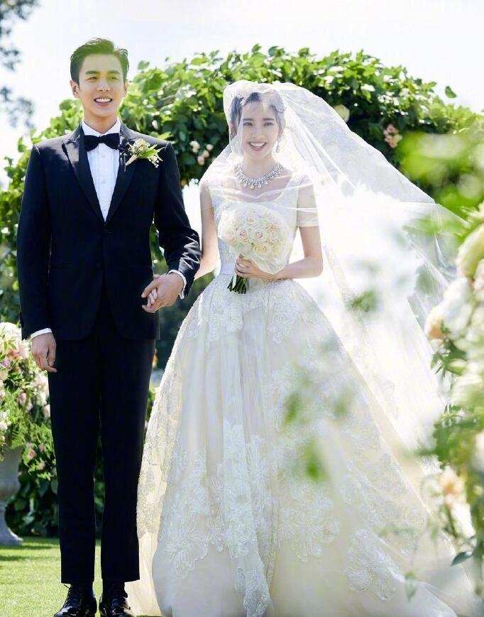 用情专一英年早婚，这5位年轻男演员，甩那些卖单身人设的几条街