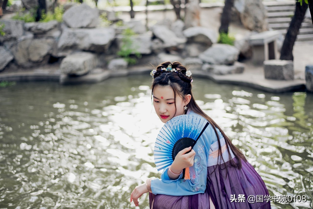 30首海棠诗词，写尽娇艳高雅之美