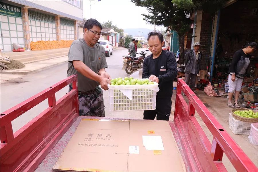 村子里走出的“电商达人”，他卖啥好东西？