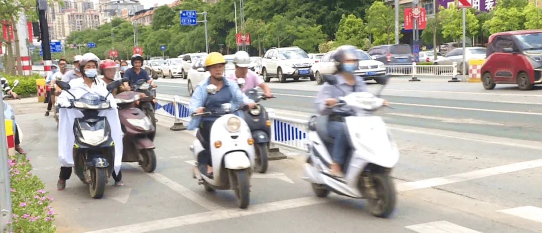 哪些电动车要驾照？电动车有4种驾驶证，如何持证才能合法上路？