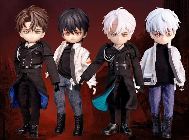 《全球高考》漫画出人偶公仔了，一共四款，造型很酷，白发受争议