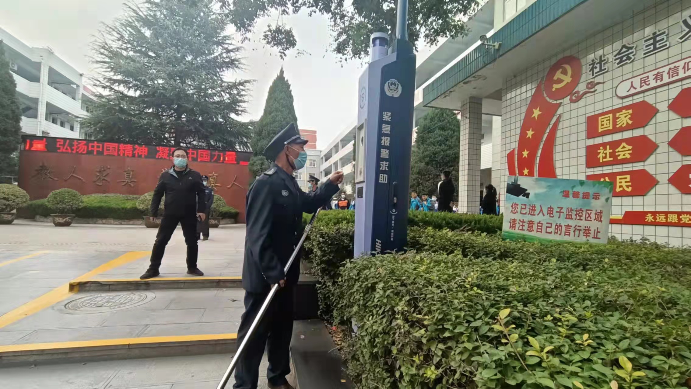 一键报警成效显 合成作战处置快——韩城市公安局以练为战 倾力打造智慧平安校园
