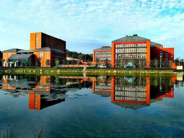 最新出炉：2020贵州省大学排名！贵州大学保持第一