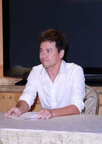 李圣杰:出道十八年,甚至不如在周杰伦演唱会上的一分钟