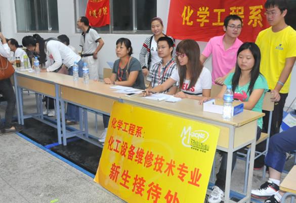 “00后”考生个个赛过段子手，神回复逗笑众人，网友：报名德云社