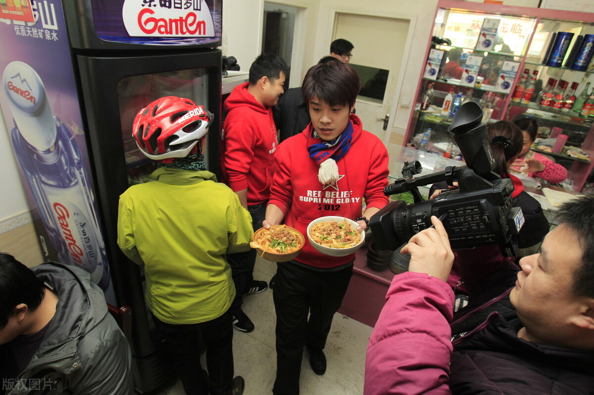 江西大哥开面馆，利用顾客的贪婪，年赚70万，方法具有实操性