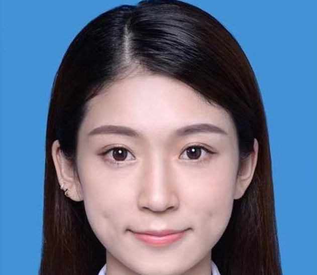 从初中到大学的“一寸照”对比，逆袭的最高境界，变得更加清秀了