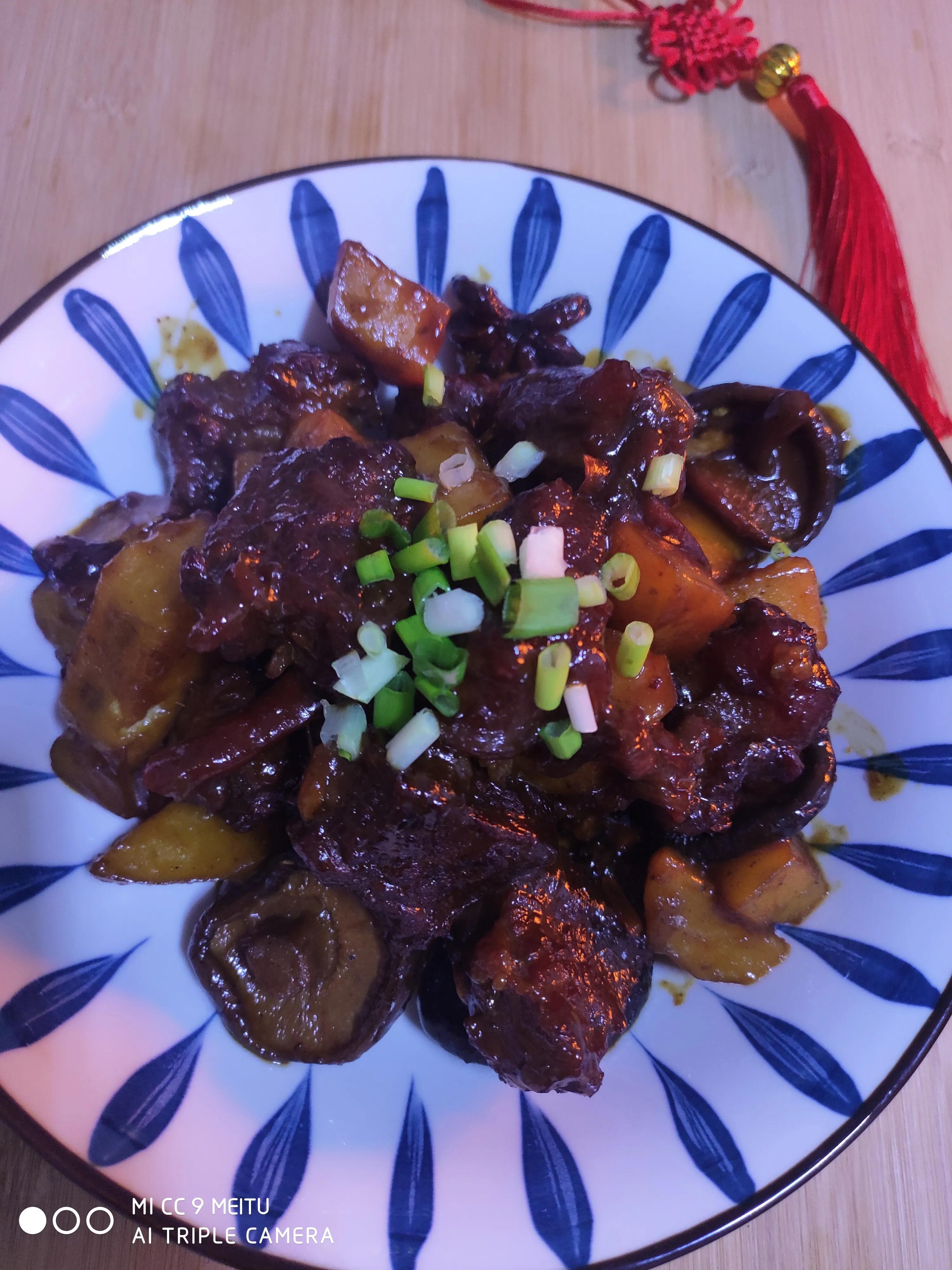 传统名菜红烧牛肉软烂鲜香、汤汁醇厚，教你咋做入味，年夜饭必备