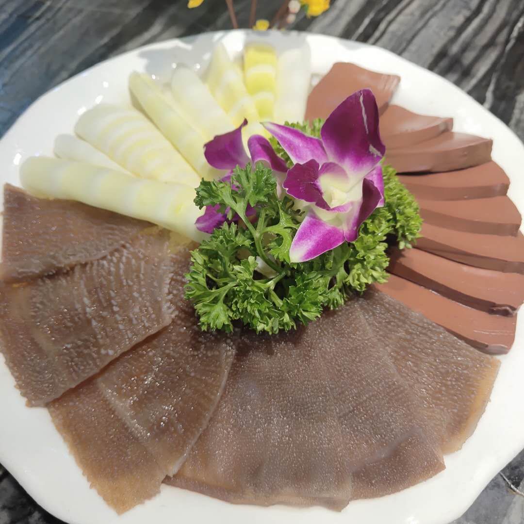南京扛把子！超正宗川味火锅！蜀留香4人套餐99元~6荤6素4份冰粉