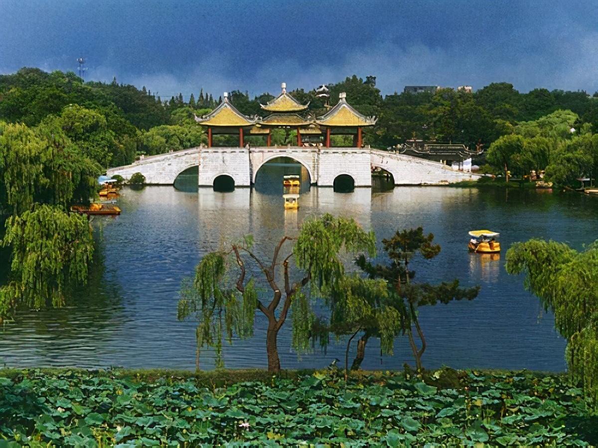 扬州旅游景点(扬州旅游景点攻略扬州美食)