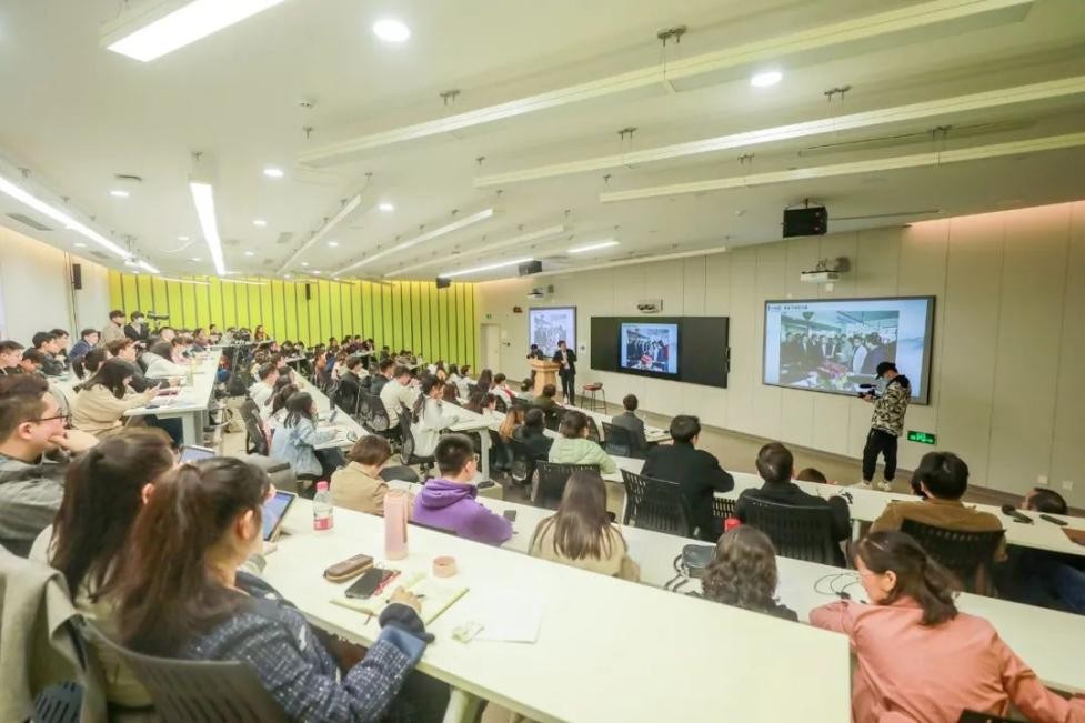 投资100亿，规划1000余亩新校区，杭州市政府全面支持这所大学