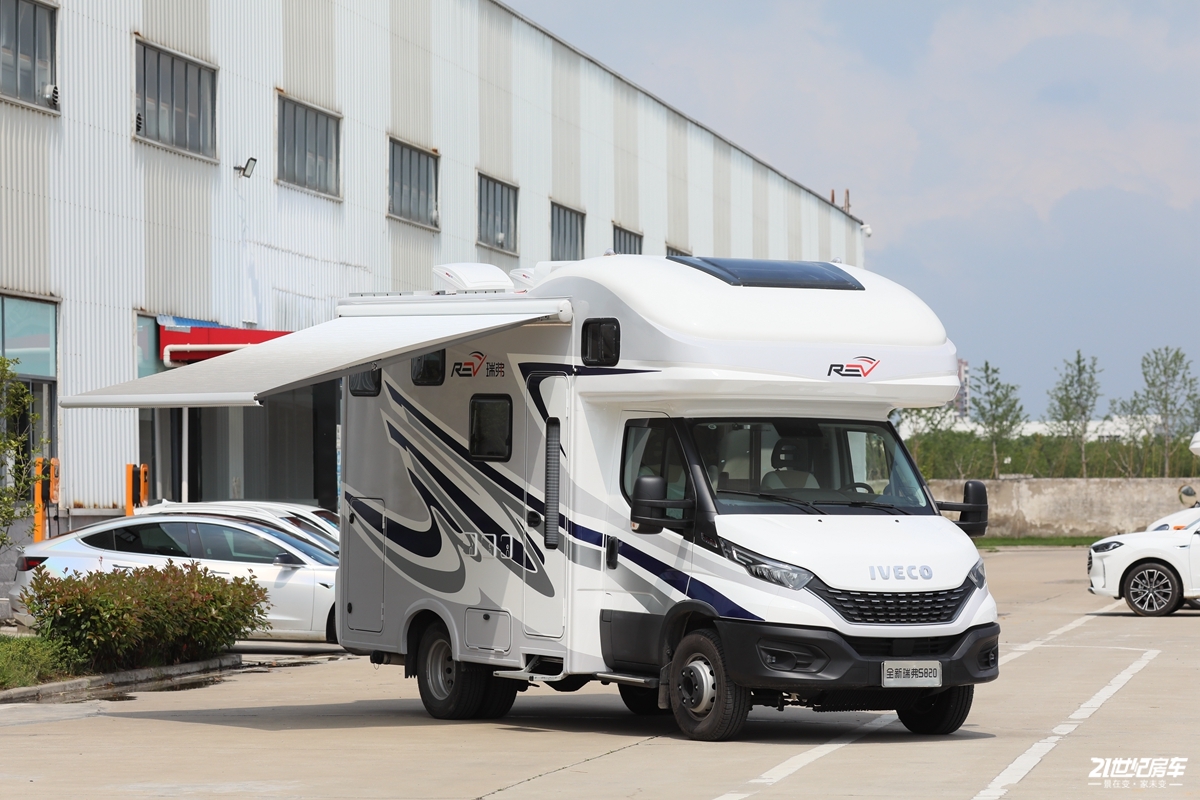 瑞弗s820进口依维柯c型房车,双拓展 合资品控,c型房车新选择 - 114