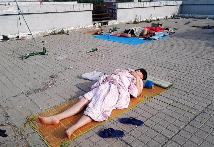 宿舍太热怎么办？忍了文科和理科生的奇葩，看到美术生我笑喷了