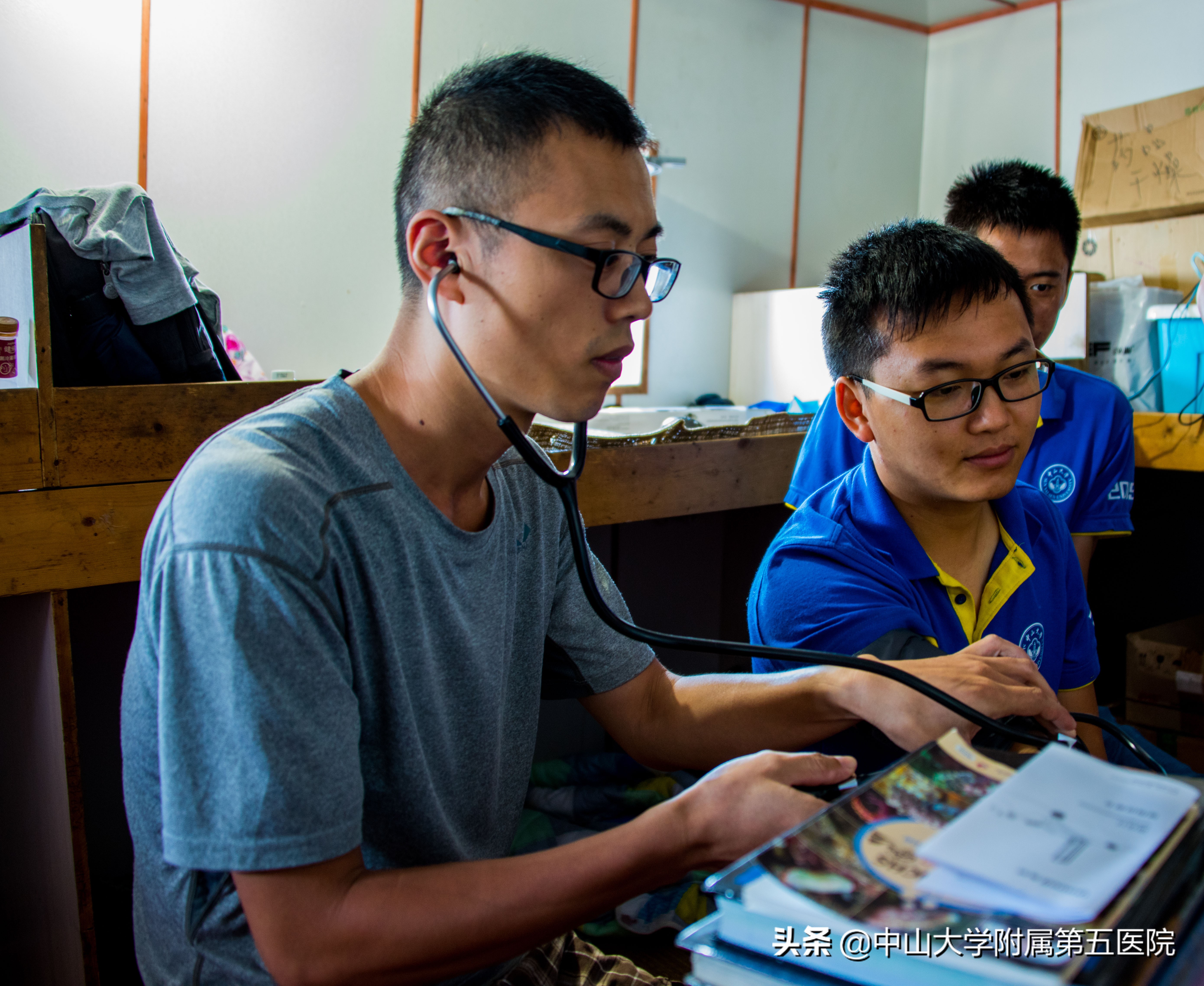 深蓝荣耀！我们在茫茫大海上当队医