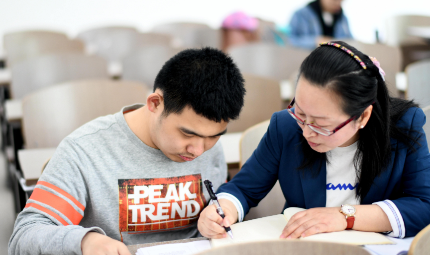 为啥很多专科学校，大多叫“职业技术学院”，学生：咋不早说