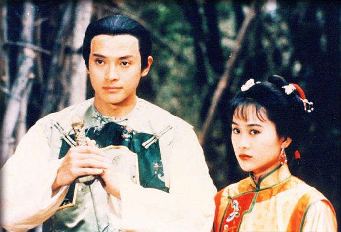 与滕丽名相爱9年，却劈腿小20岁大学生，任性妄为反被绿沦为笑柄