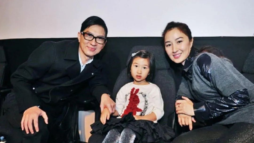 电视剧《中华英雄》播出31年，女主角嫁亿万富豪，其他人今何在