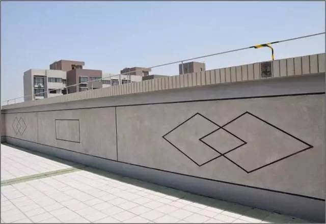 依国家建筑规范规定,上人屋面女儿墙高度一般不得低于1.