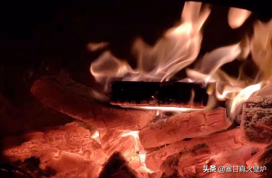 千万别被忽悠！燃木真火壁炉真的有这么好吗？
