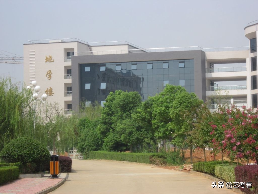 东华大学，美术设计类服装科技与时尚设计创建世界一流学科