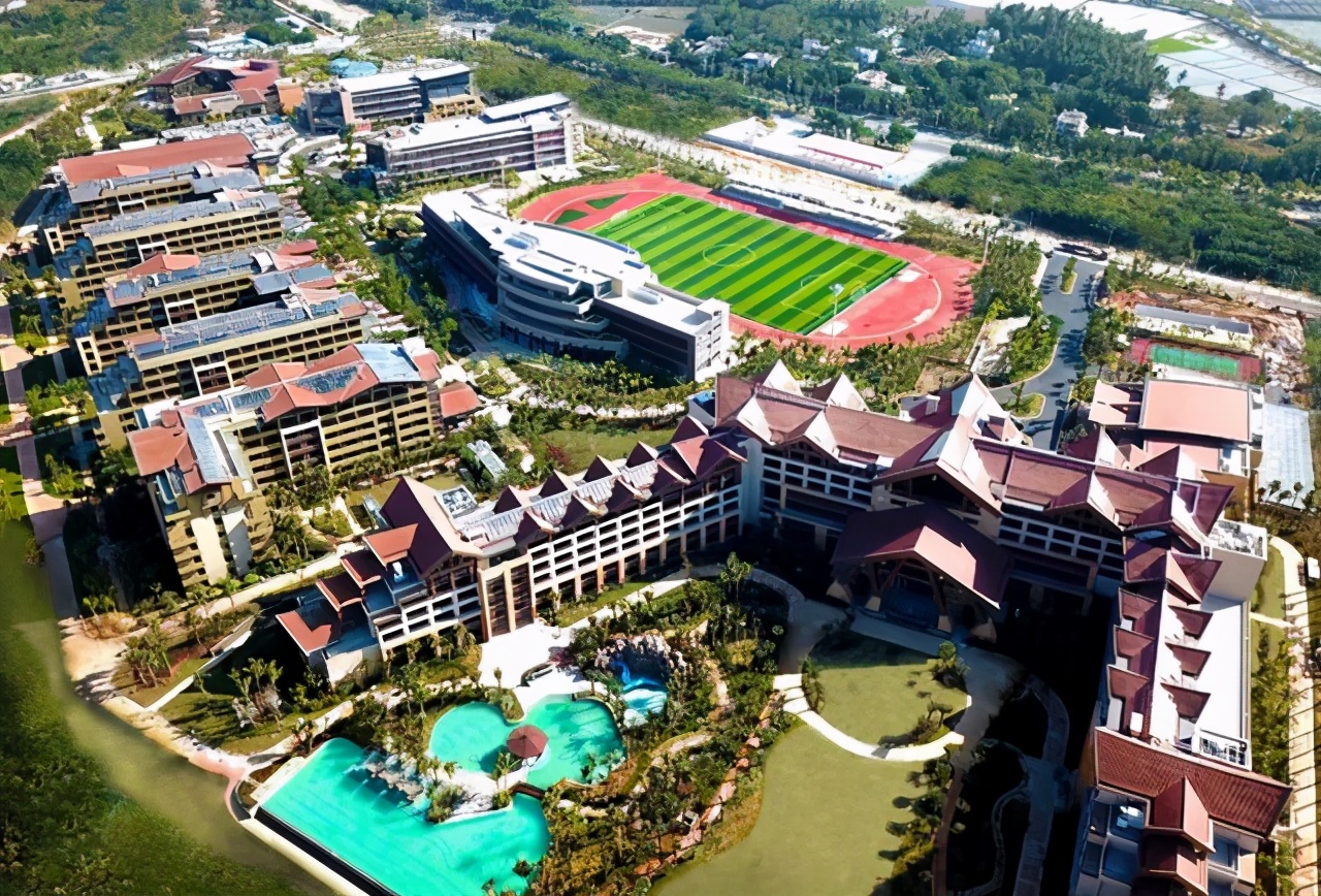 欢迎报考三亚中瑞酒店管理职业学院