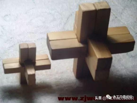 鲁班锁用柱黄金搭档，二十柱可拼四百式详细流程