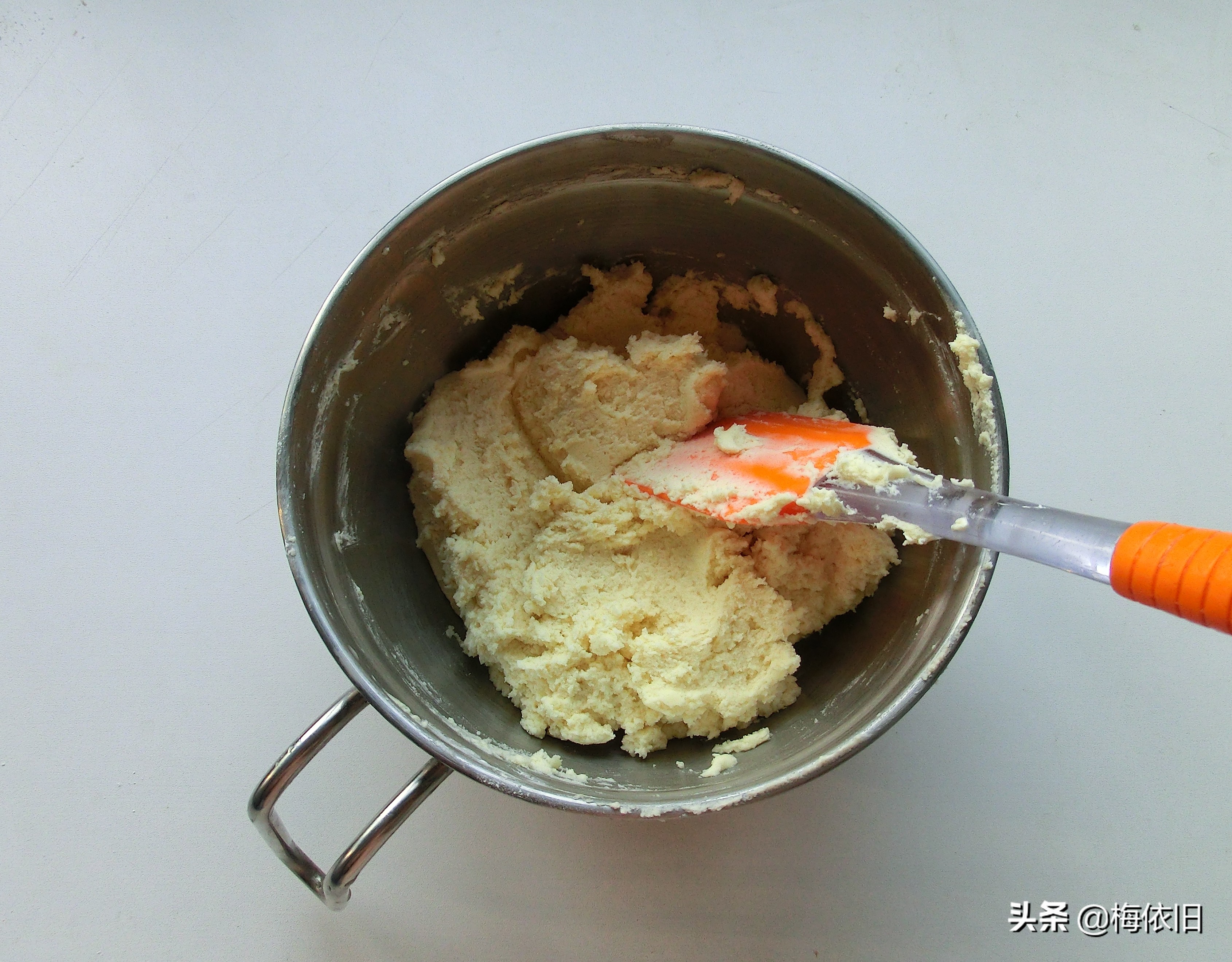 曲奇饼干的做法视频,曲奇饼干的做法视频教程