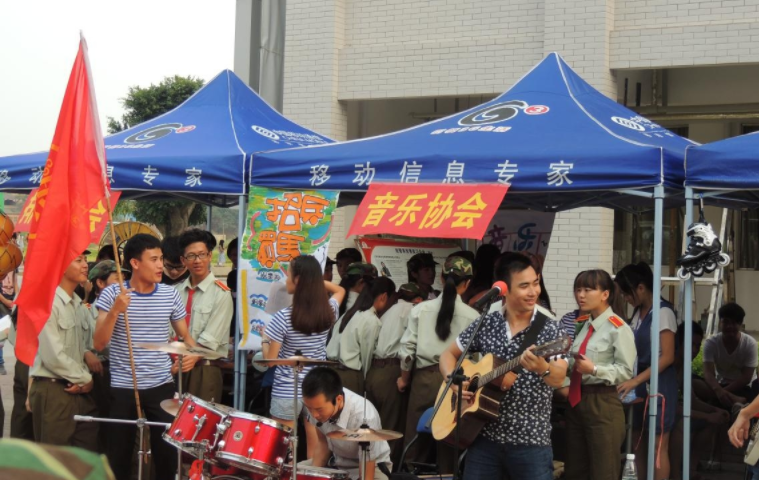 为何入学时，新生满心欢喜加入的社团，到了大二很多人选择退出？