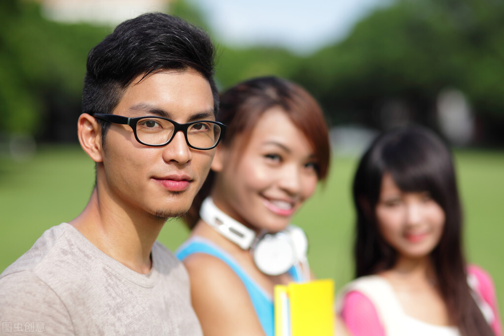 30岁男人：和23岁女大学生聊天消遣，最后假戏真做，发生了关系