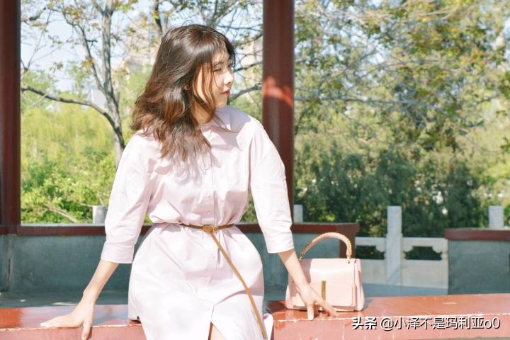 春夏法式穿搭丨请查收今日份清新与温柔
