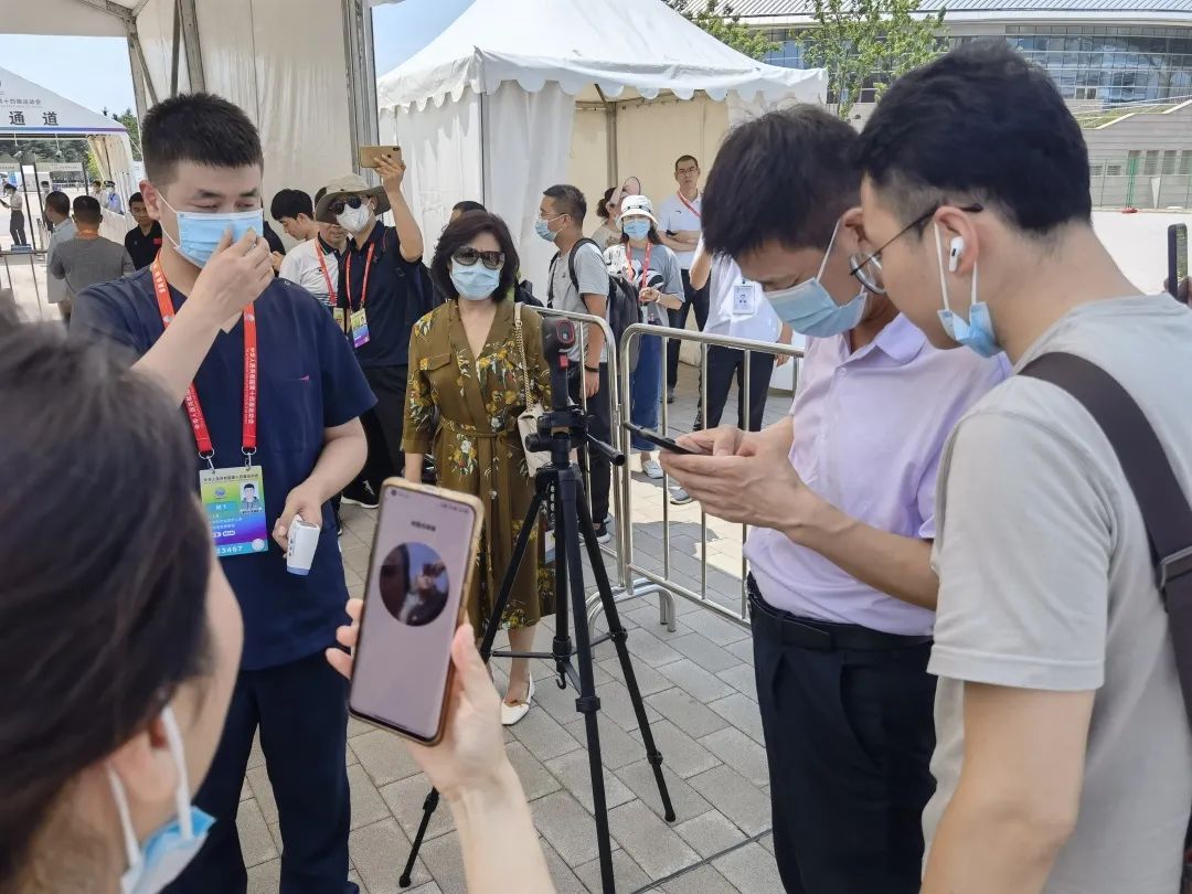 这封感谢信背后的故事，暖！