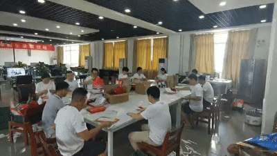 恭喜你被录取了！武汉纺织大学2020录取通知书发出，注意查收