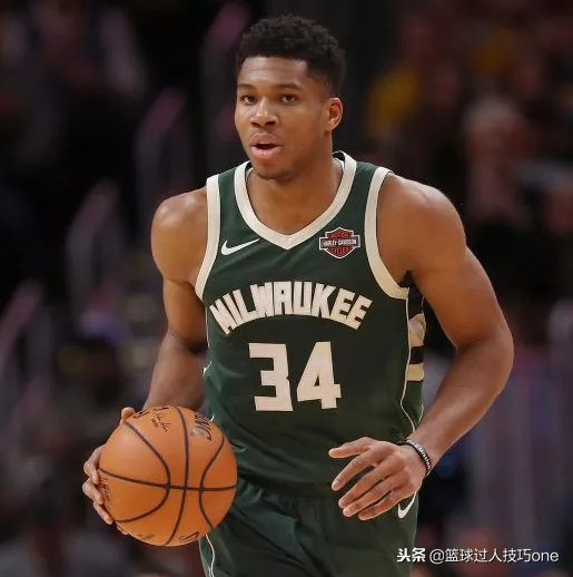 nba绿色球裤有哪些(美球迷评出NBA历史30大最美球衣：看过超25件的都是资深球迷)