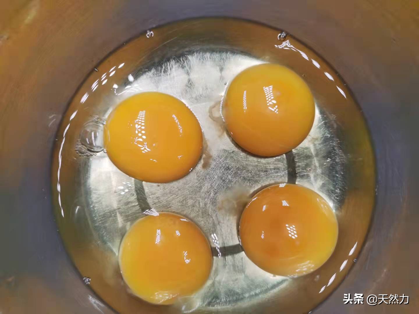 木须肉是传统的经典名菜，做法简单，步骤是关键，看一遍就能学会
