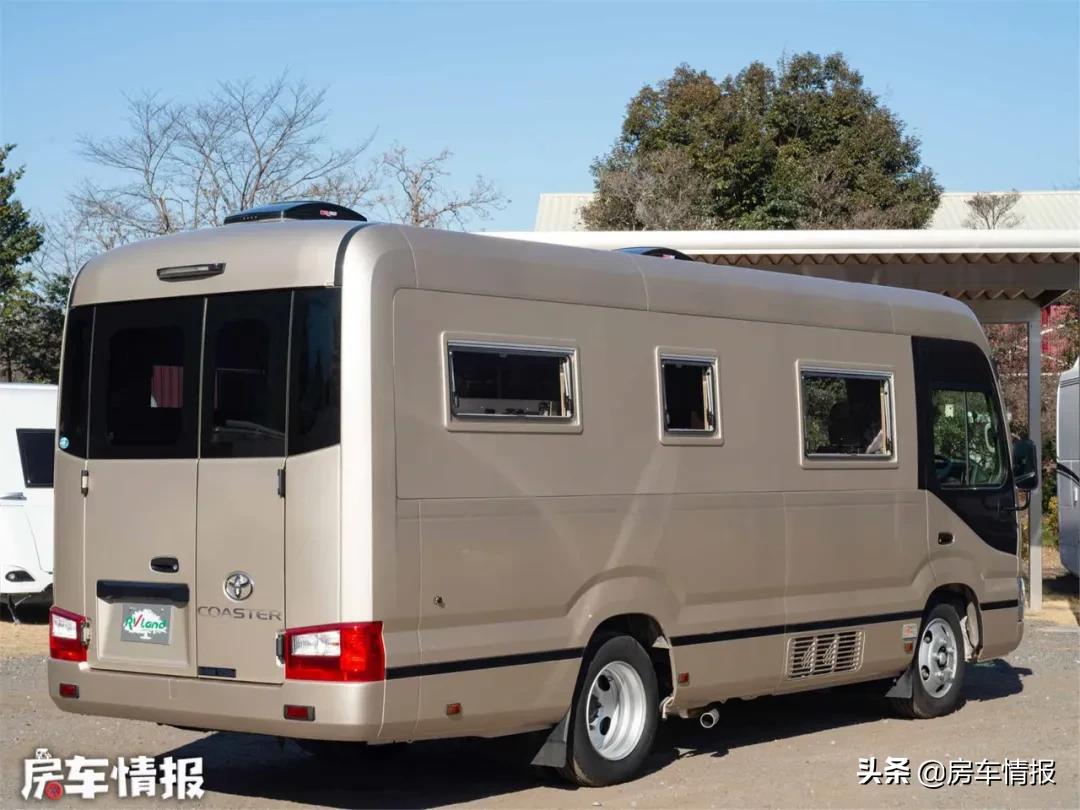 新款丰田考斯特房车，4.0L动力足，大沙发特舒服行李箱能住人