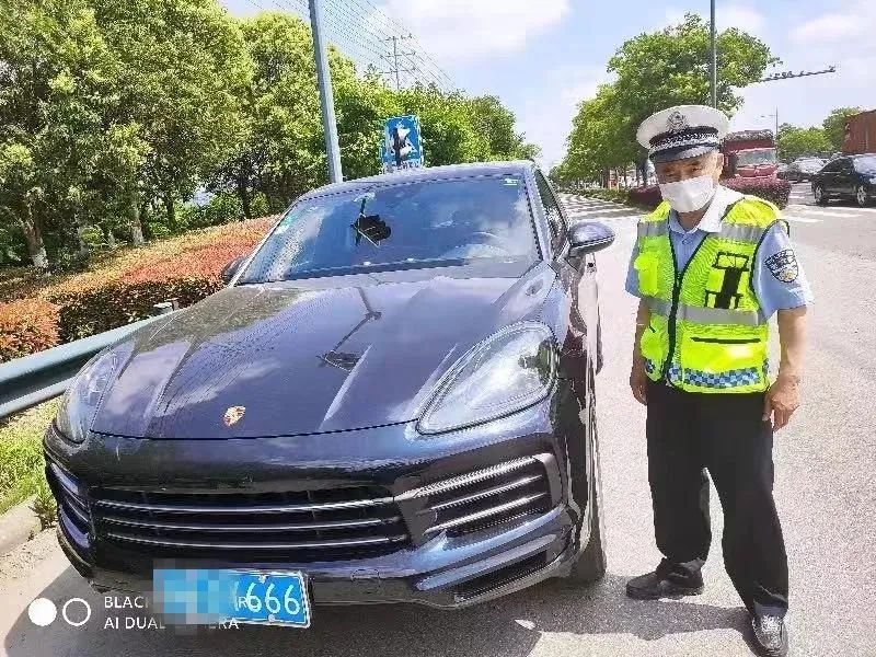 罚款82400元，扣2249分！“老赖车”被江阴交警查获