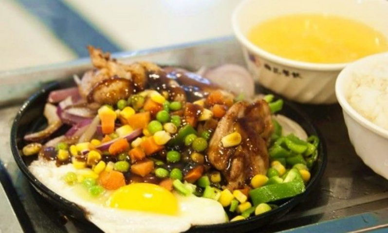 火了！江苏“高颜值”大学：坐拥空调宿舍，出门就是地铁，小龙虾吃到爽！