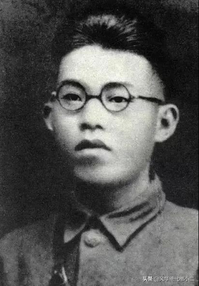 一张染血的照片：坚守53年将遗腹子抚养成人，死后终与丈夫同穴