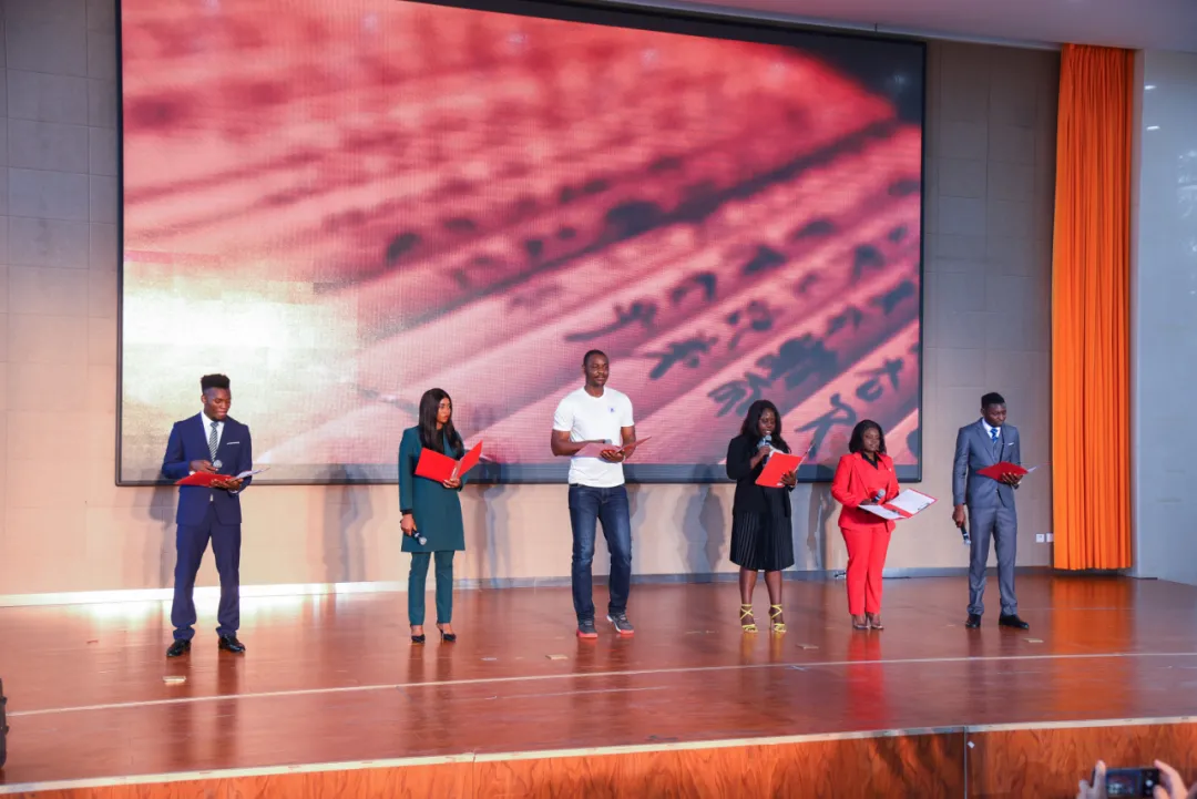 白银矿冶学院举行教育部、有色行业教育汇报会暨留学生毕业典礼