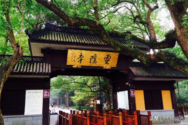 中国十大名寺排行榜：金山寺上榜，第六是伊斯兰教寺庙