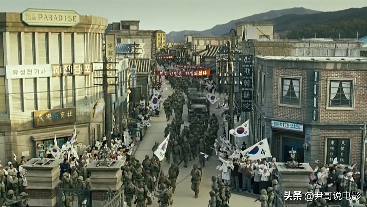 电影火得一塌糊涂，骂声也是纷至沓来，这部韩国电影到底惹了谁？