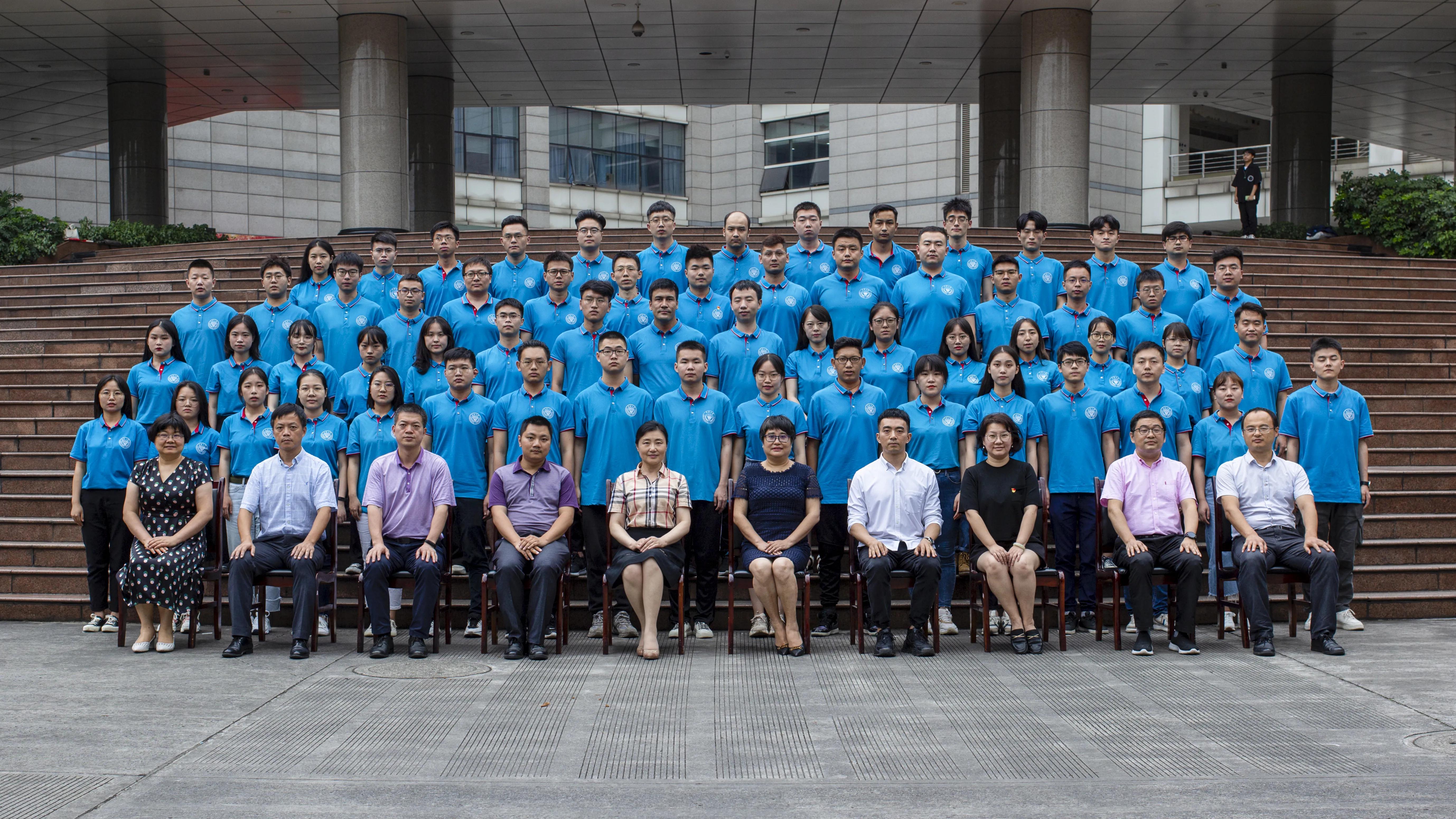 重庆大学生命科学学院（重庆大学毕业生踊跃选择到祖国和人民需要的地方绽放青春之花）