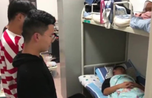 大学宿舍也有“潜规则”，处理不好容易被孤立，大一新生需了解