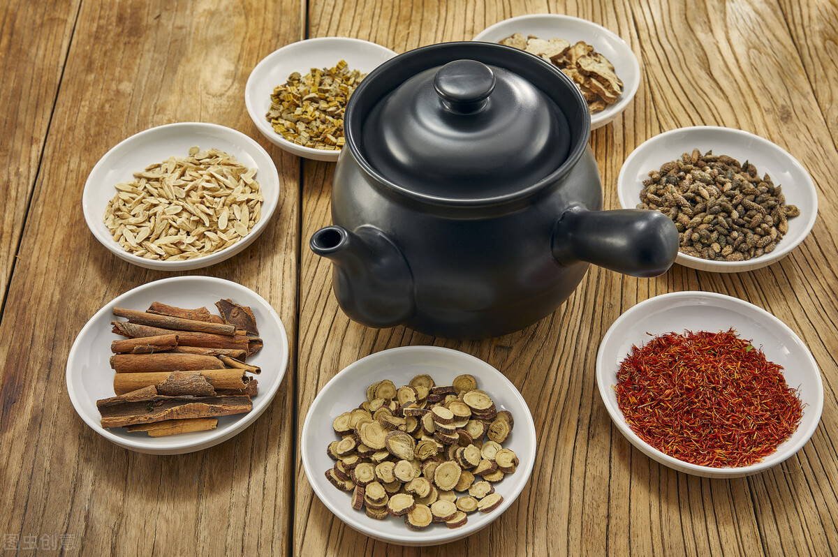 尿道有东西滴出弄得下面湿呼呼的？—当心前列腺炎