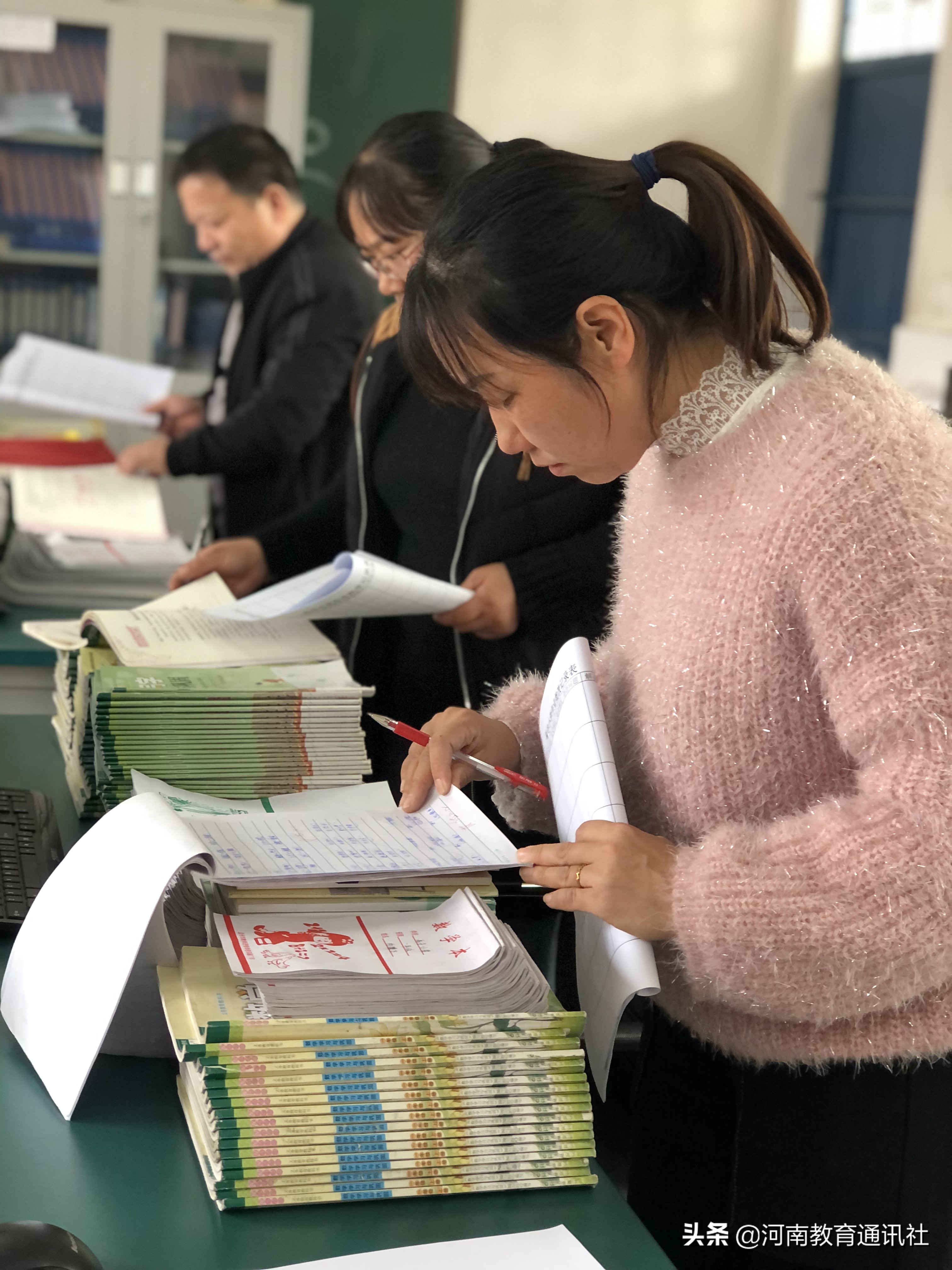 孟州市禹寺小學(xué)舉行作業(yè)批改評(píng)比活動(dòng)(圖5) 孟州市禹寺小學(xué)舉行作業(yè)批改評(píng)比活動(dòng)(圖5)