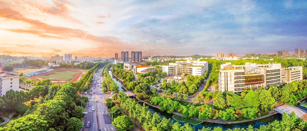 密集刷屏！人民日报、新华网、学习强国纷纷“点名”！三峡大学备受瞩目！