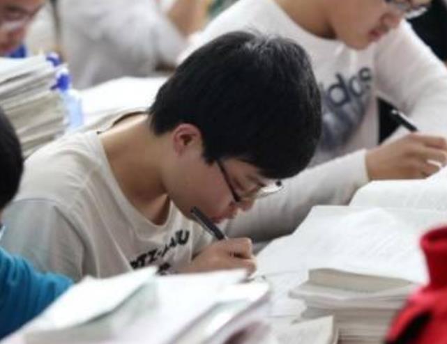 沈阳各校中考成绩出炉，老牌七中依旧很优秀，私立学校紧随其后