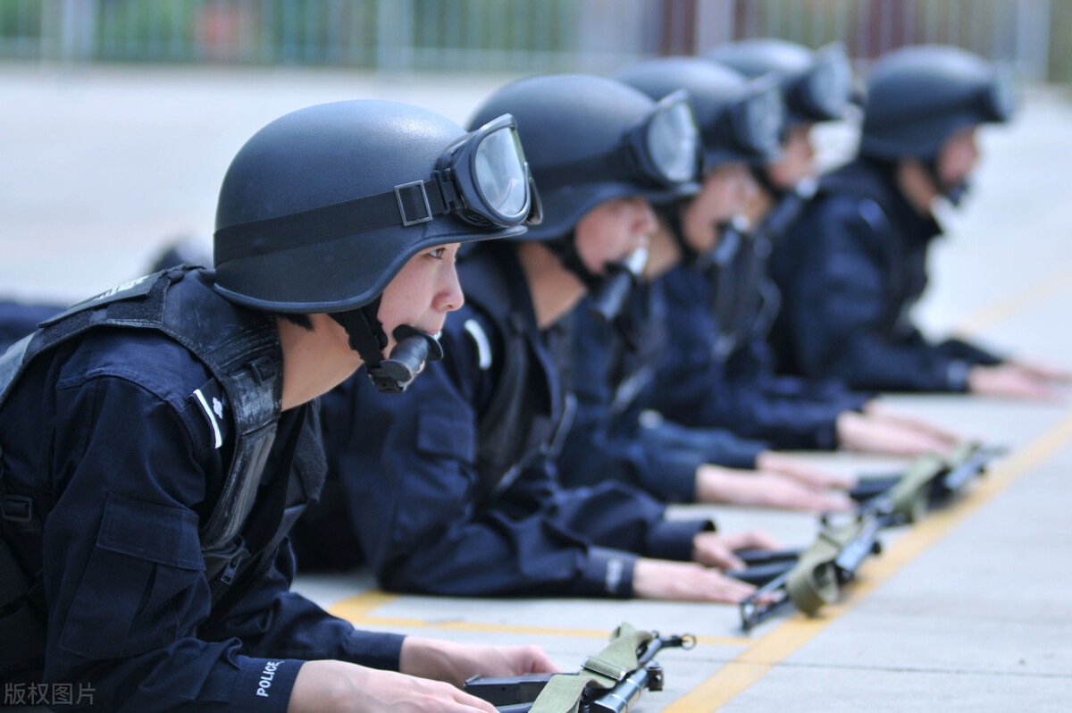 初中毕业生报考中专警校值不值？中专警校包分配，毕业当警察吗？