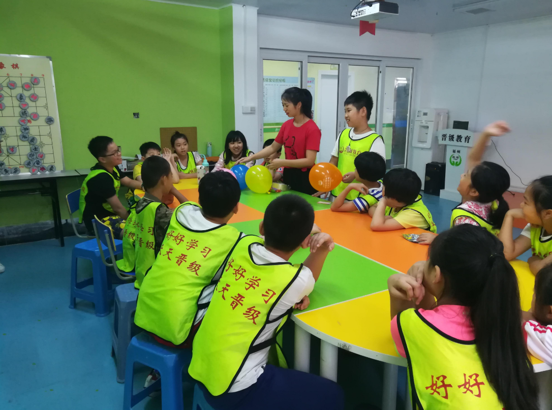 2021中小学暑假时间安排出炉，学生兴奋不已，家长却进退两难