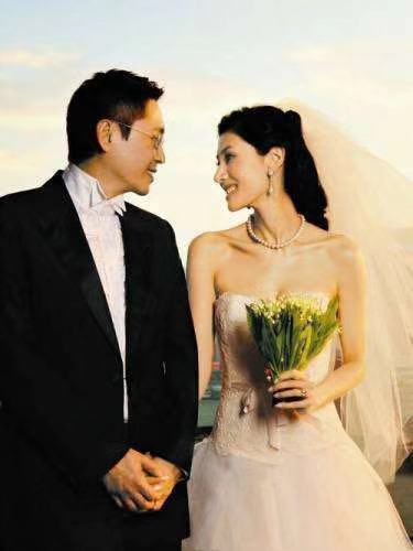 十大穿婚紗最美女星，鞏俐、林青霞、李嘉欣不如張馨予和郭碧婷仙